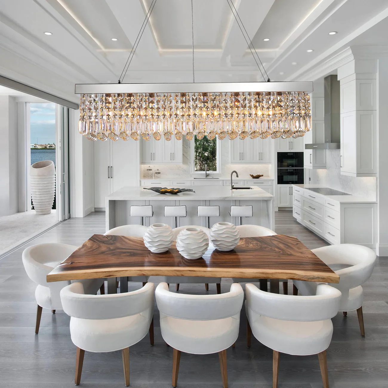 Transformative Dining Room Chandeliers: Stunning Elegance for Your Space